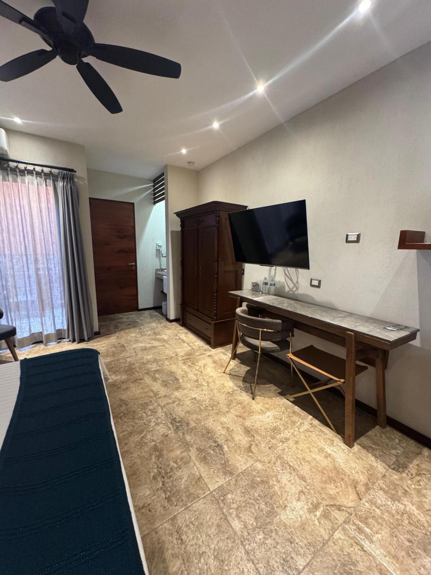 Hotel Arista 1026 San Luis Potosí Kültér fotó